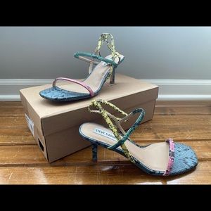 NIB multi-color Snake skin Steve Madden heels